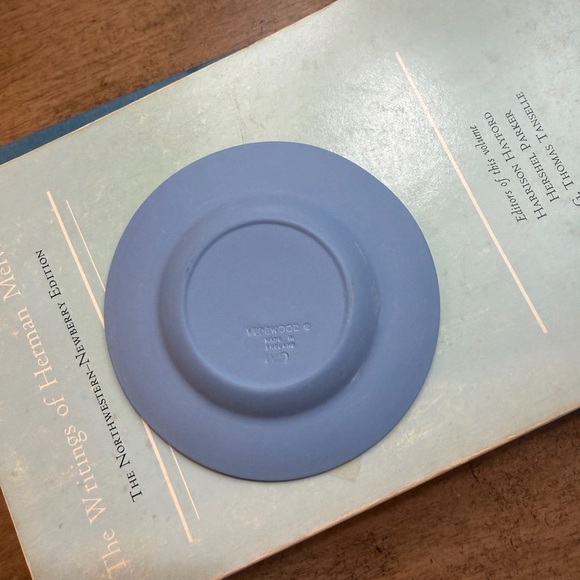 Blue Wedgwood Jasperware Trinket Dish - Picture 5 of 6